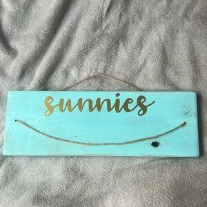 sunglassses hanger/rack